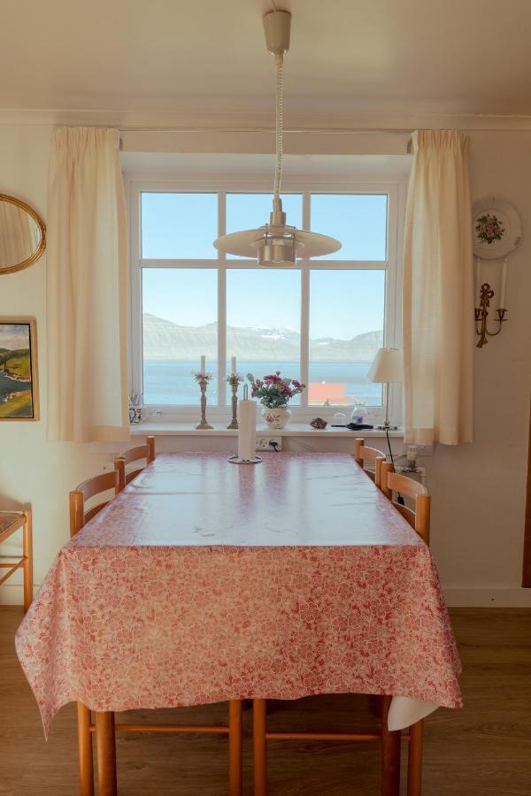 Oyndarfjordur Lovely 4-Br House / Sea View / Nature מראה חיצוני תמונה